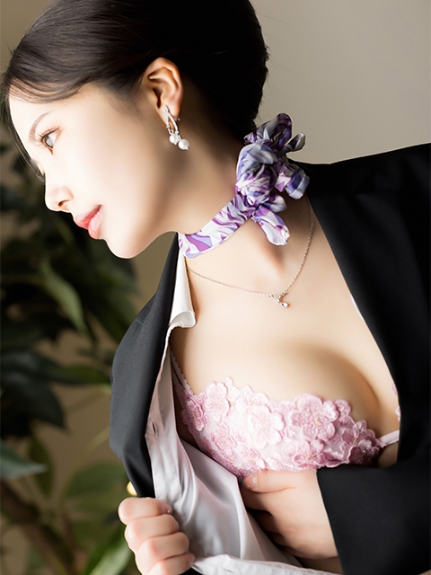 芹澤 美桜3