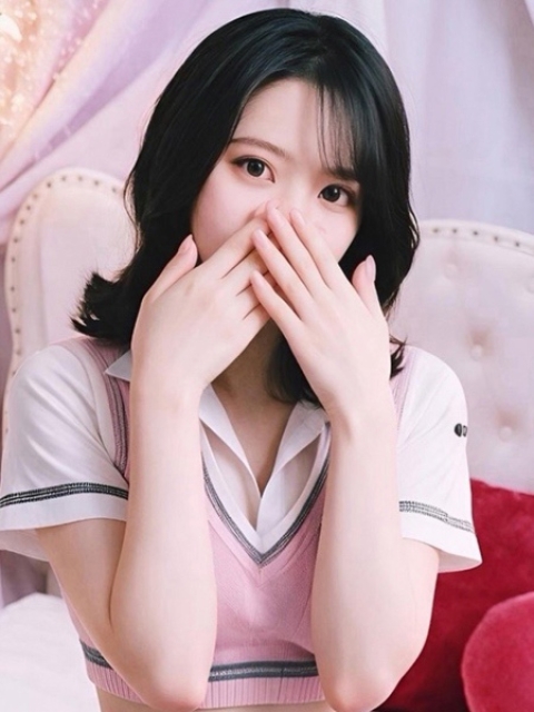 せな【美白美肌♡清楚系アイドル♡