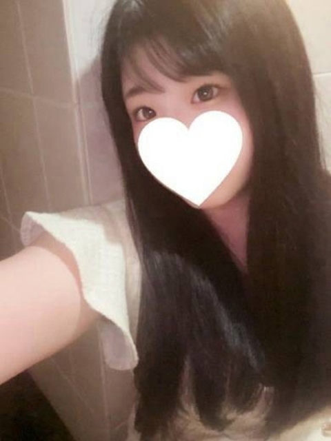 ゆりな