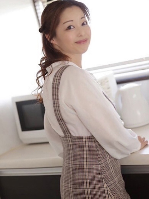 宮崎 涼子4