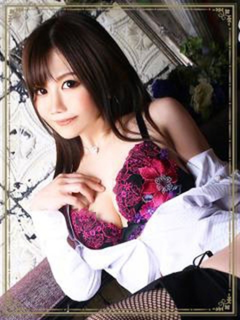 幸咲 みい秘書2