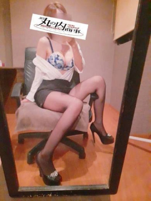 小森 もも秘書2