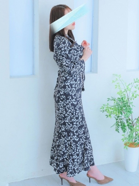 日高 理世