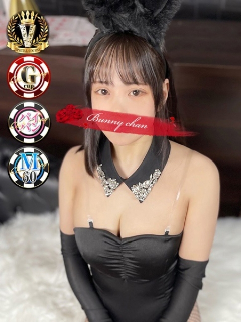 シオリ【黒髪×ロリ×Gカップ】