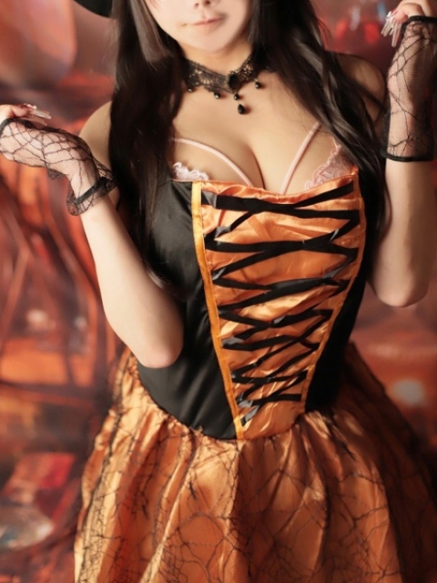 アイナ【巨乳の国の妖精】2