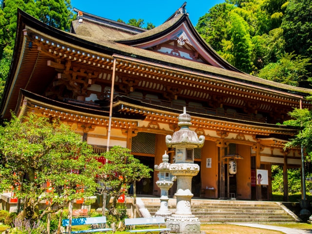 湖上の最強パワースポット！？宝厳寺